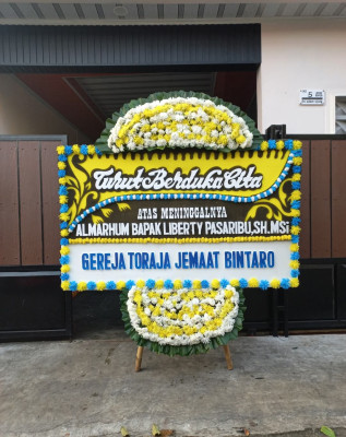 Papan Bunga Duka di Tapin Selatan